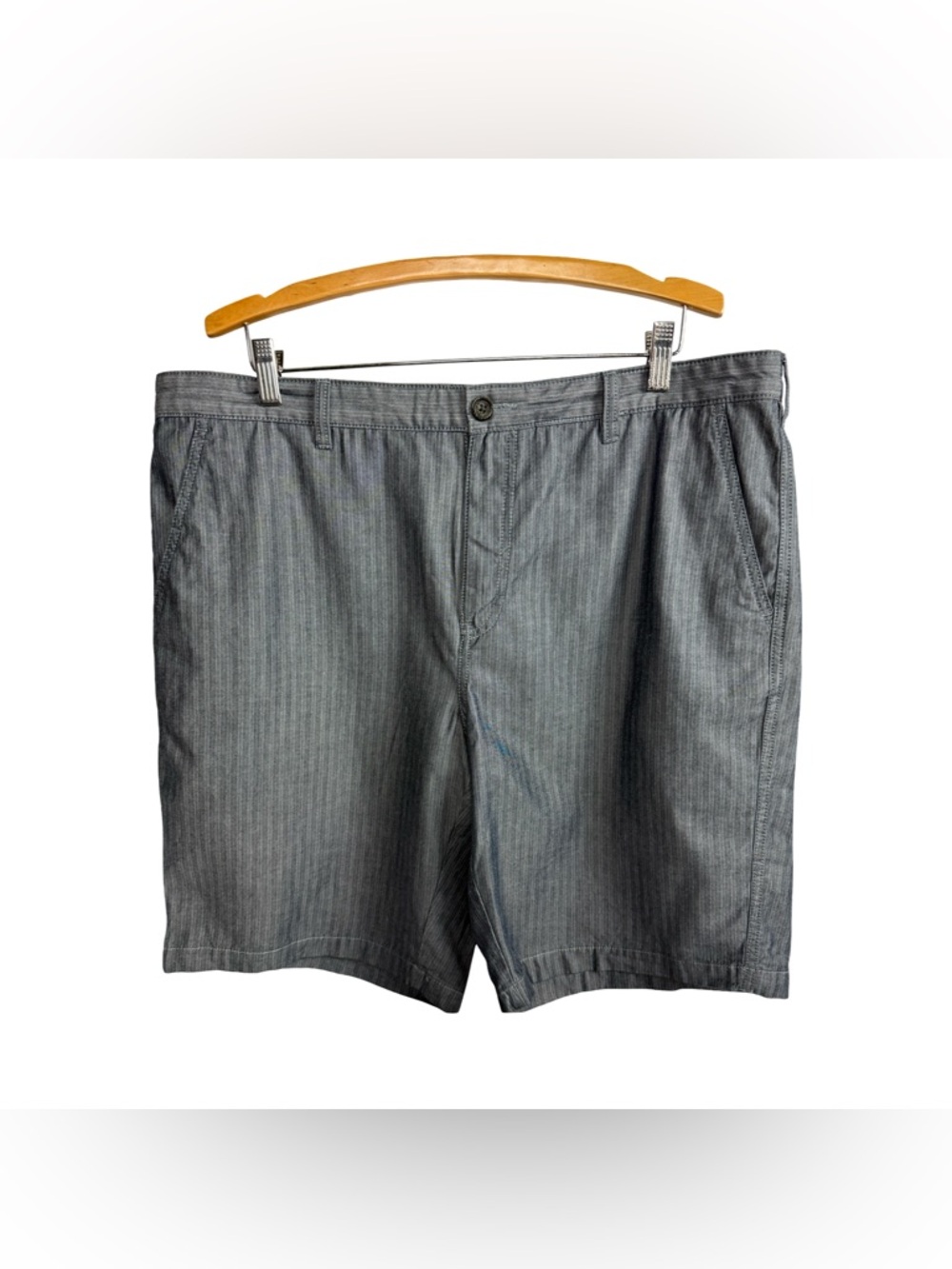 Marc Anthony Men's Slim Fit Gray Pinstripe Chino Shorts - Size 38 - Flat Front